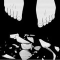 怖い…グラスを落として割ったとき、記憶の一部が戻った⁉【目が覚めたら３０歳、新妻でした #28】 画像