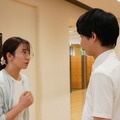 カヲル、愛実を追いかけいきなり抱きしめる！驚く愛美は…『愛の、がっこう。』４話