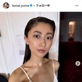 元Berryz工房・熊井友理奈、モデル夫との結婚2周年ショット公開 バックハグ姿に「2人ともスタイルすごい「カッコよすぎる」 画像