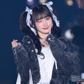 ＝LOVE齋藤樹愛羅、モノトーン×ツインテで小悪魔ムード “超ミニ”コーデに釘付け【関コレ2025A/W】 画像