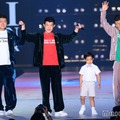 【関コレ2025A/W】亀田三兄弟、シークレット降臨 和毅は子どもを抱っこ 画像