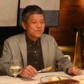 勝村政信、アドリブでTravis Japan中村海人を翻弄 物語をかき回す存在に【ミッドナイト屋台2～ル・モンドゥ～】 画像