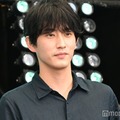 杉野遥亮「人前でイチャイチャする人を見ちゃう」悩み明かす【しあわせな結婚】 画像