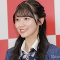 AKB48佐藤綺星、カジュアルシャツワンピで美脚見せ「雰囲気違う」「好きビジュすぎる」の声 画像