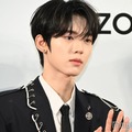 ZB1ハン・ユジン、長髪ビジュ新公開「別人みたい」「びっくりした」 画像