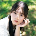 小坂菜緒「B.L.T.2025年10月号」別冊付録：小坂菜緒（日向坂46）　両面超ビッグポスター（提供写真）
