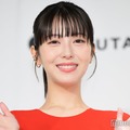 浜辺美波、初のすっぴんカット撮影で意識していた肌ケア法明かす「乾燥がとにかく大敵」【25】 画像