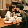 山下美月、芳村宗治郎とキス寸前「セフレと恋人の境界線」“曖昧な関係”映した予告・ポスター・場面写真解禁 画像