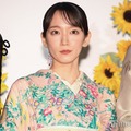 吉岡里帆、華やか浴衣姿で登場 “キュンとする”共演者を絶賛「漫画から飛び出てきた感じ」 【九龍ジェネリックロマンス】 画像