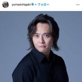石垣佑磨、結婚記念日に息子との顔出し親子ショット公開「幸せそう」「パパ大好きなの伝わる」の声 画像