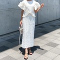 シンプルでキレイな大人の「白」着こなし。オシャレ見え、細見えを叶えるテクニックとは