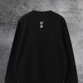 レゼ「ばあ」クルースウェット ￥14,300（税込）