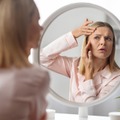 「40代50代、急激に肌がオバサン化してる」→間違ったスキンケアが原因かも！「え！うそ！塗る量って変えるの？」「いろんな成分を欲張るのは逆効果？」 画像