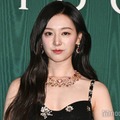 「涙の女王」キム・ジウォン、日本イベント参加 キャミワンピで輝くスタイルに釘付け【ブルガリ展覧会フォトコール第一夜】 画像