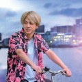 timelesz寺西拓人、初主演映画で探偵役熱演「天文館探偵物語」場面写真・特報映像解禁 画像