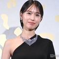 戸田恵梨香、ワンショルドレスに6億円超えジュエリー “ご褒美時間”は「家族と過ごす毎日」【「カルティエ銀座4丁目ブティック」オープニングイベント】 画像
