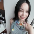 「グラスハート」ヒロイン・宮崎優、ほっそりウエストちらり チェック×デニムコーデに「何でも似合う」「スタイル抜群」と絶賛の声 画像