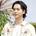 成田凌、舞台稽古に一生懸命な鈴鹿央士を“親戚のおじさん”目線で見守る「絶対に大丈夫になる」 画像