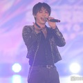 福本大晴“投げキス”振りまきアイドルらしさ全開 新曲初披露＆トラブルも華麗に対応【STARRZ TOKYO 2025】 画像