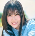 日向坂46鶴崎仁香、爽やかコーデ×弾ける笑顔にキュン「五期生のぽかぽか写真館」2人目公開 画像