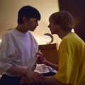 「２５時、赤坂で Season２」初回 麻水（駒木根葵汰）＆白崎（新原泰佑）、冒頭5分でベッドシーン 怒涛のキスに「刺激が強すぎる」「パワーアップしすぎ」とファン悶絶 画像