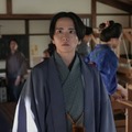 朝ドラ「ばけばけ」板垣李光人が朝ドラ初登場「一瞬で雰囲気変わる」「納得の遺伝子」と反響 ラストの空気感にも注目集まる 画像