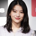 出口夏希、素肌輝くキャミ姿で24歳誕生日報告「いっぱい食べて、いっぱい笑ってハッピーに過ごしたいと思います」 画像