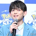 松丸亮吾「乳首にシール貼ってる」美腹筋のぞく上裸ショット話題「面白すぎる」「バキバキでかっこいい」 画像