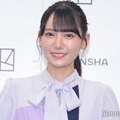 ≠ME鈴木瞳美「真っ白コーデ」ミニスカ姿で美脚チラリ「天使」「お姫様みたい」と反響 画像