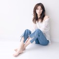 芳根京子、初のカレンダー決定 “愛してやまない”ペットと共演も「そっと寄り添えるような存在に」 画像