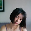 藤崎ゆみあ、美デコルテ際立つキャミワンピSHOT公開！透明感＆大人っぽさのギャップにときめき 画像