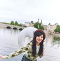 日向坂46河田陽菜、ベレー帽＆アーガイルカーディガンでプレッピーコーデ披露 2nd写真集先行カット12弾公開【テイクオフ】 画像