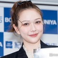 村重杏奈、美太もも全開のショーパンセットアップ姿公開「完璧スタイル」「セクシーすぎる」の声 画像