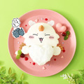 ご機嫌なあのこのパンケーキ 1,980円(税込)「ちいかわレストラン」新たなフェア“討伐フェア”