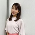 テレ朝・安藤萌々アナ、スカートから美脚スラリ「知性が感じられる」「完璧スタイル」と反響 画像