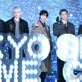 TOMORROW X TOGETHER、東京ドームシティ点灯式に5人で登壇 巨大ツリーに感動 画像
