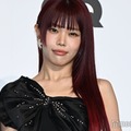 アイナ・ジ・エンド、ワンショルブラックドレスで登場 BiSH解散後のソロ活動への思い「不安になって」【GQ MEN OF THE YEAR 2025】 画像