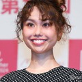 peco、息子のために新しく購入した本棚公開「英語の絵本がたくさん」「画期的」と反響 画像