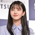 元乃木坂46久保史緒里、シースルードレスで美スタイル際立つ「大人の雰囲気」「美しすぎる」と絶賛の声 画像