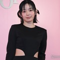 「グラスハート」宮崎優、カットアウトドレスで美ウエストチラリ アルゴリズム埋め尽くす“夢中”な存在明かす【ディオール アディクト キャンディ ショップ】 画像