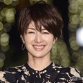 吉瀬美智子、生け花＆アート飾られた自宅玄関公開「プロのフラワーアレンジかと」「お洒落すぎる」と反響 画像