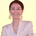 2児の母・田丸麻紀、息子2人とのリンクコーデが話題「お洒落親子」「イケメンオーラが隠れてない」 画像
