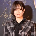 山本彩、ミニ丈×ロングブーツから色白美脚スラリ「かっこいいと可愛いで最強」「唯一無二の存在感」 画像