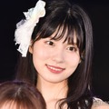 元AKB48メンバー、美脚ライン輝く透け感タイツ×ショーパン姿に熱視線「完璧スタイル」「脚長い」 画像