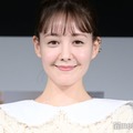 第1子出産のトリンドル玲奈、“金髪”×ミニスカで雰囲気一変「新鮮なビジュアル」「お人形さんみたい」と反響 画像