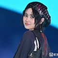 日向坂46的野美青、ダークなアイメイクで雰囲気ガラリ【ガルアワ2026SS】 画像