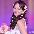 森香澄、お花たっぷりヘアがキュート 甘めワンピコーデに「妖精さんみたい」「可愛すぎる」と絶賛の声【ガルアワ2026SS】 画像