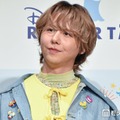 ミセス藤澤涼架、胸元ざっくりスーツ姿に視線集中「大人の魅力」「雰囲気変わる」 画像