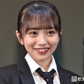 AKB48卒業の向井地美音、ゴージャス衣装から美脚際立つ「着こなせるのすごい」「最高に綺麗」と絶賛の声 画像