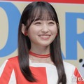 乃木坂46一ノ瀬美空、ほっそり美脚際立つジャケットコーデ披露「ビジュが良すぎる」「スタイル良すぎ」の声 画像